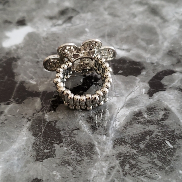 Ring - Picture 3 of 3